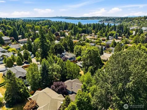 10521 NE 120th Street Kirkland WA 98034