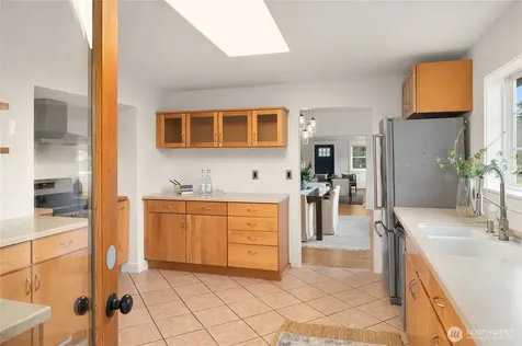 6750 12th Avenue NW Seattle WA 98117