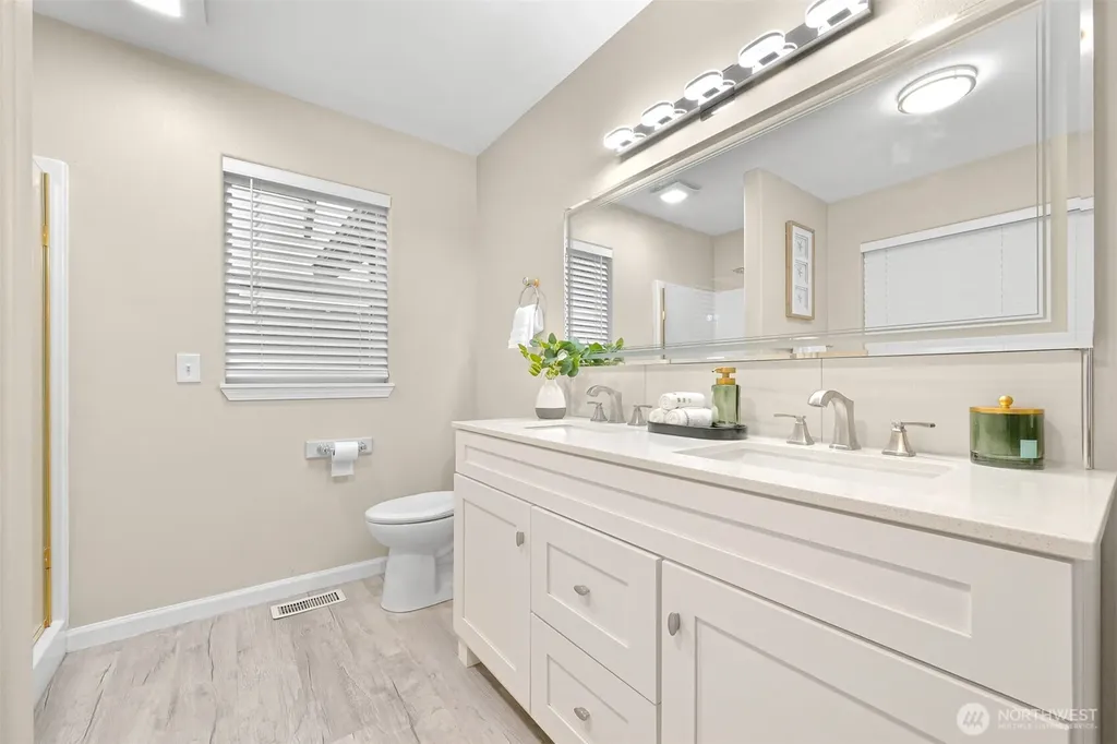 1513 Primrose Court Lynden WA 98264