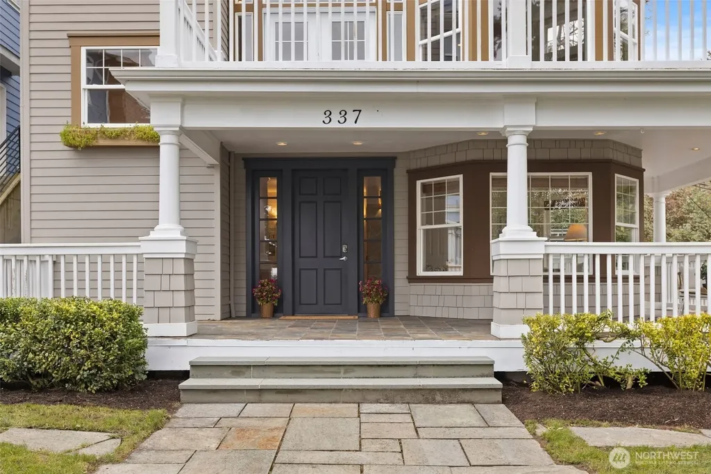 337 25th Avenue E Seattle WA 98112