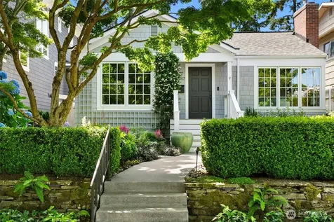 2057 Mcgilvra Boulevard E Seattle WA 98112