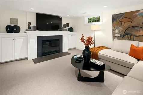 2057 Mcgilvra Boulevard E Seattle WA 98112