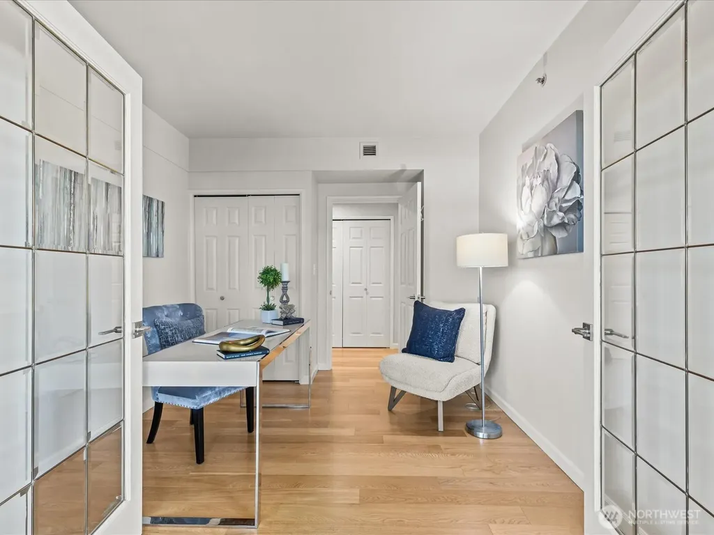 177 107th Avenue NE Bellevue WA 98004