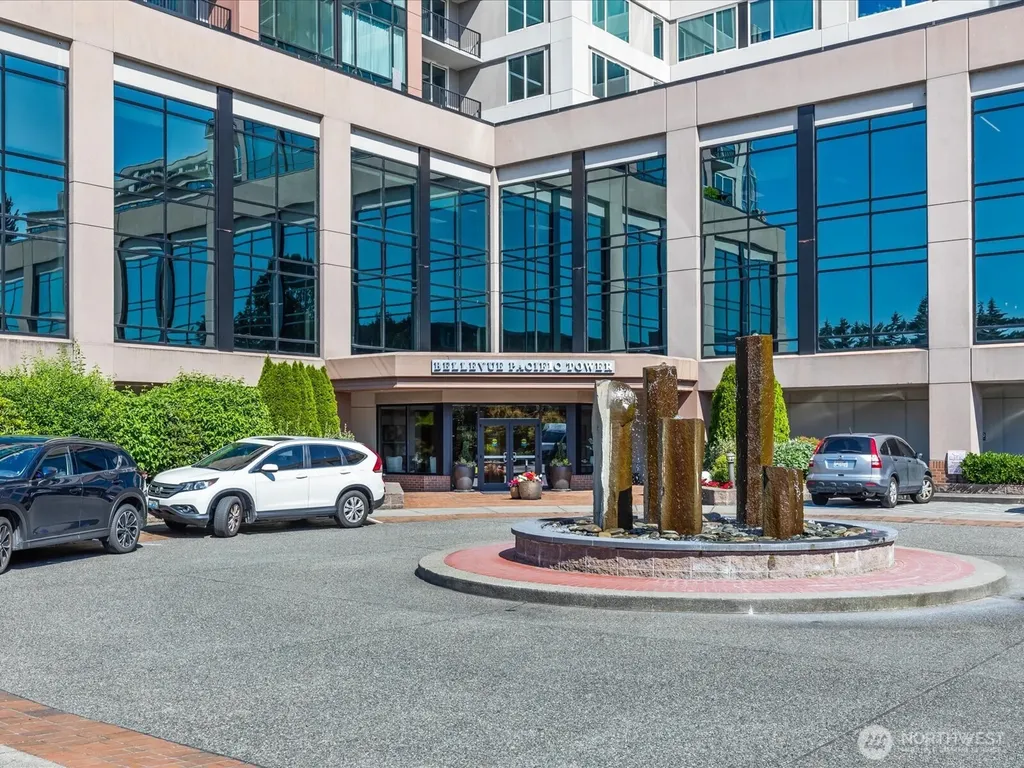 177 107th Avenue NE Bellevue WA 98004
