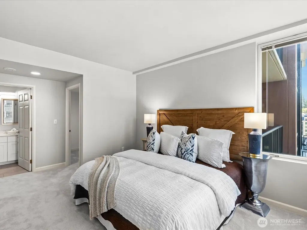 177 107th Avenue NE Bellevue WA 98004