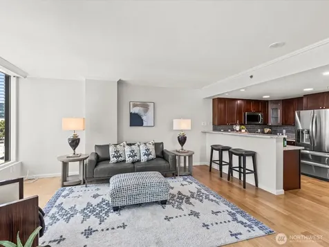 177 107th Avenue NE Bellevue WA 98004