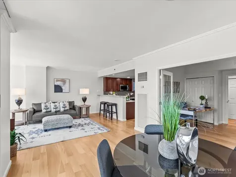 177 107th Avenue NE Bellevue WA 98004