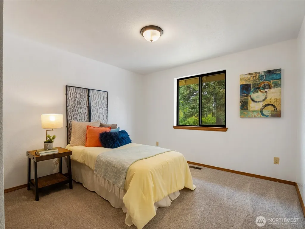 501 E 82nd Street Tacoma WA 98404