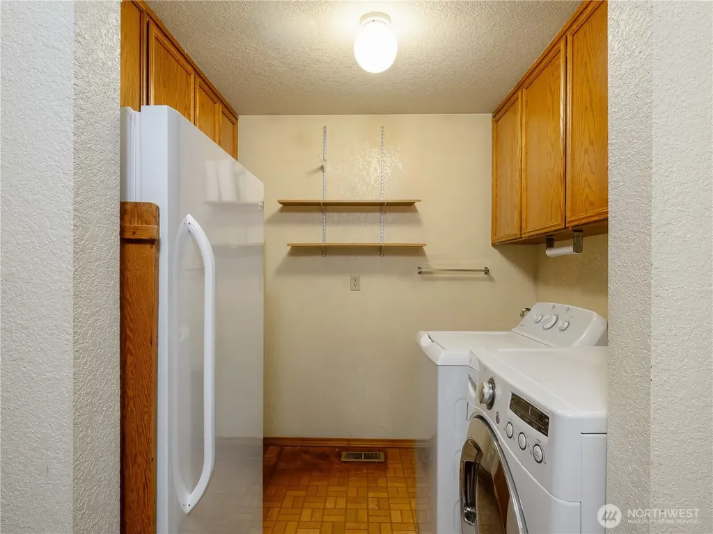 501 E 82nd Street Tacoma WA 98404