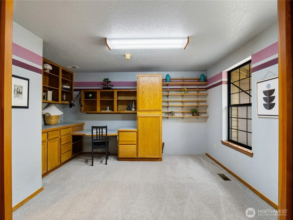501 E 82nd Street Tacoma WA 98404