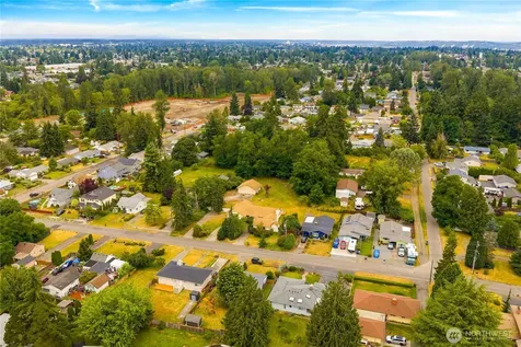 501 E 82nd Street Tacoma WA 98404