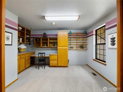 501 E 82nd Street Tacoma WA 98404