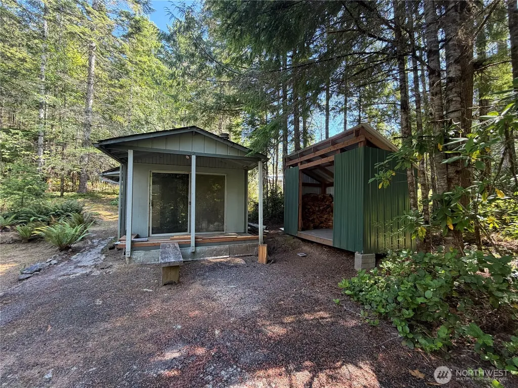 10 Creek Court Brinnon WA 98320