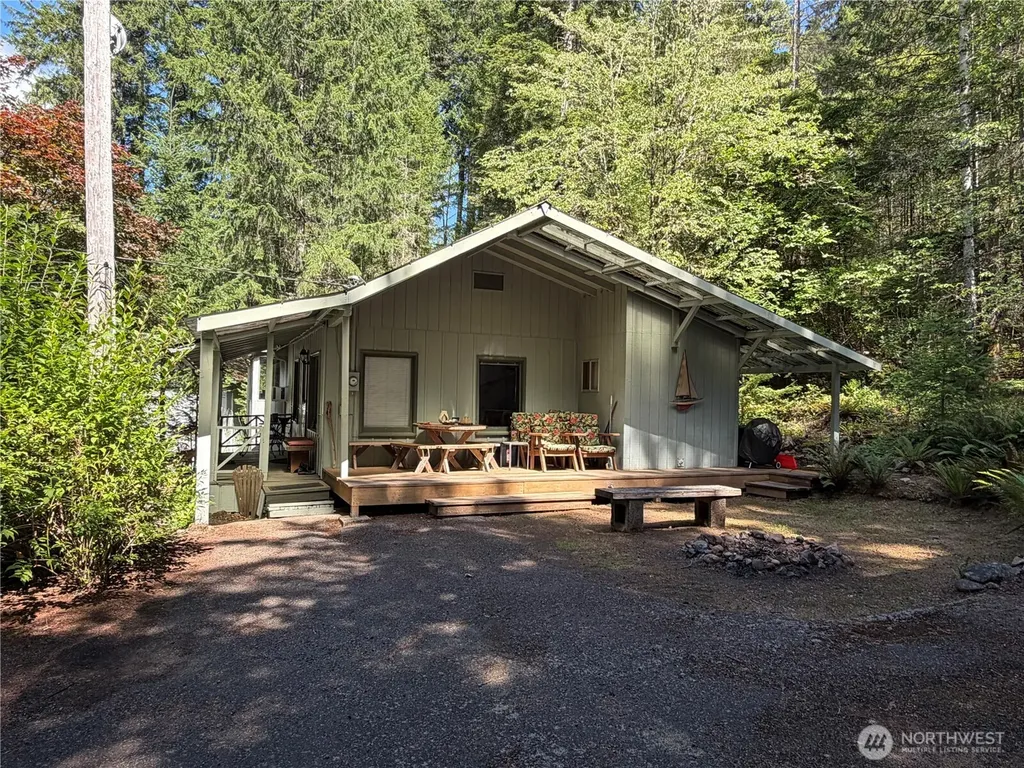 10 Creek Court Brinnon WA 98320