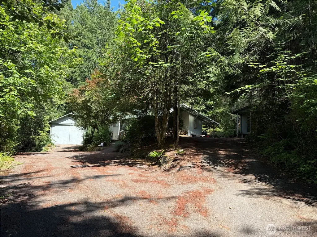 10 Creek Court Brinnon WA 98320