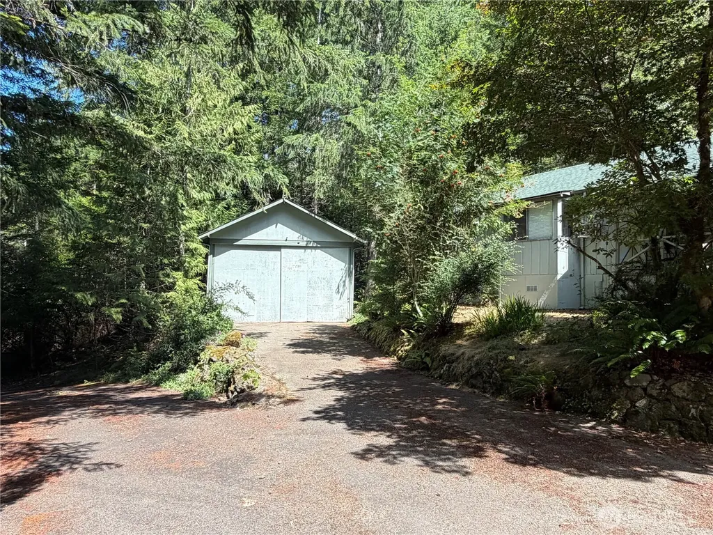 10 Creek Court Brinnon WA 98320