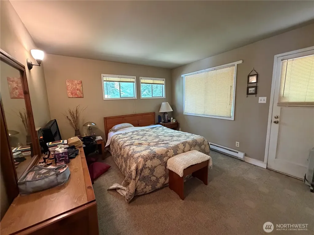 10 Creek Court Brinnon WA 98320