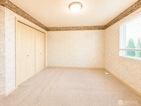18626 37th Dr SE Bothell WA 98012