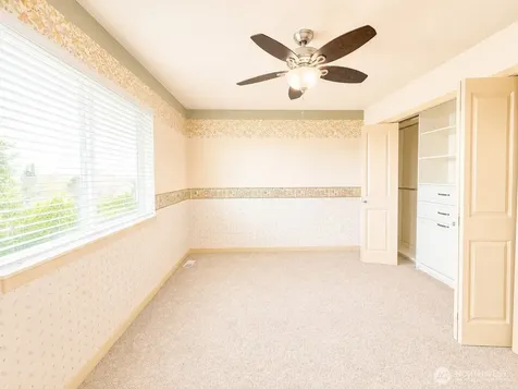 18626 37th Dr SE Bothell WA 98012