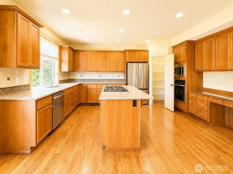 18626 37th Dr SE Bothell WA 98012