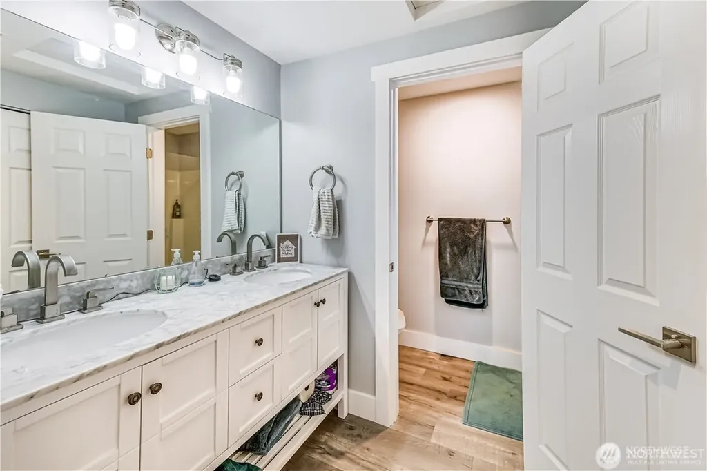 975 Aberdeen Avenue NE Renton WA 98056