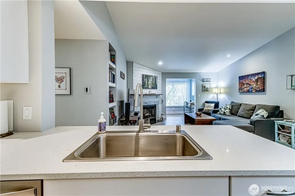 975 Aberdeen Avenue NE Renton WA 98056