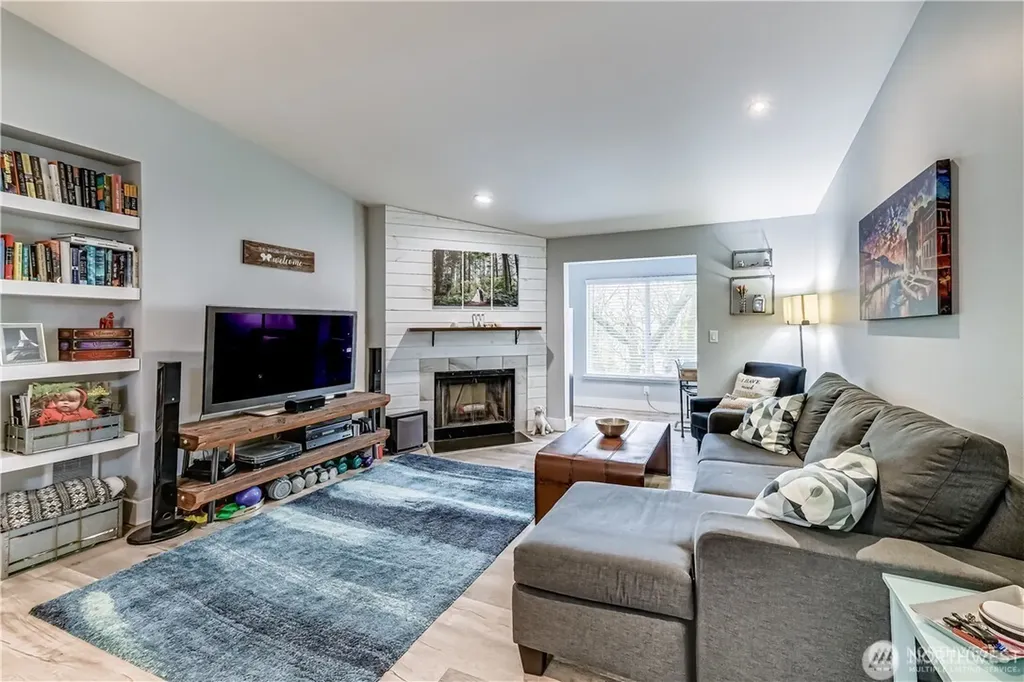 975 Aberdeen Avenue NE Renton WA 98056