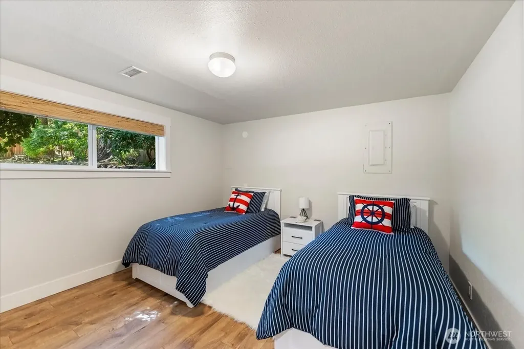 9514 Goodman Avenue Gig Harbor WA 98332