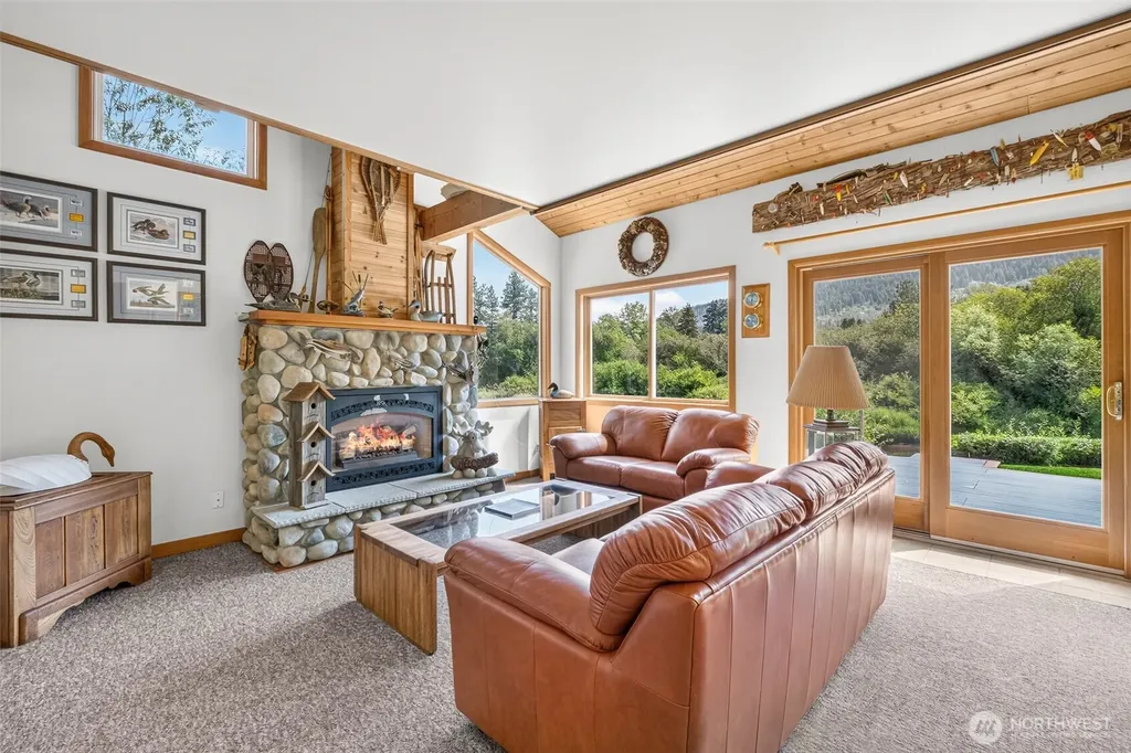 87 Outrigger Lane Leavenworth WA 98826
