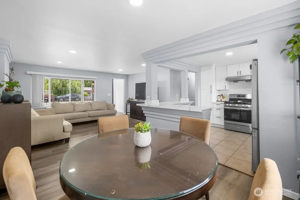 2406 24th Street Renton WA 98056