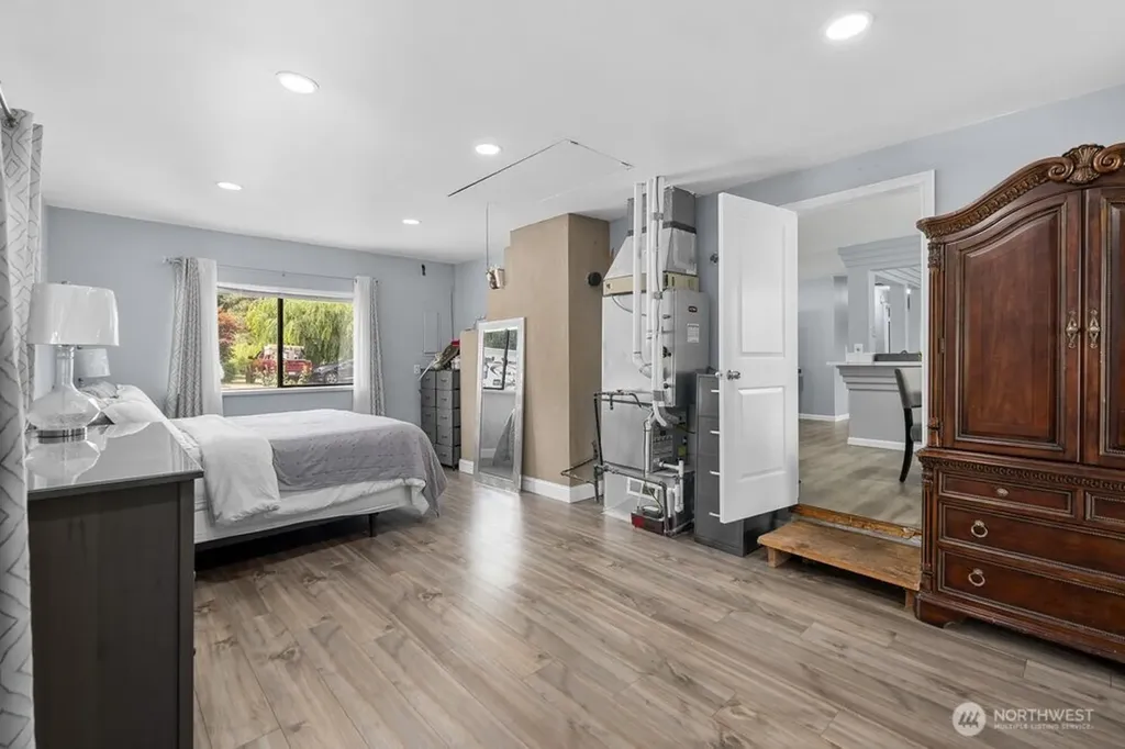 2406 24th Street Renton WA 98056