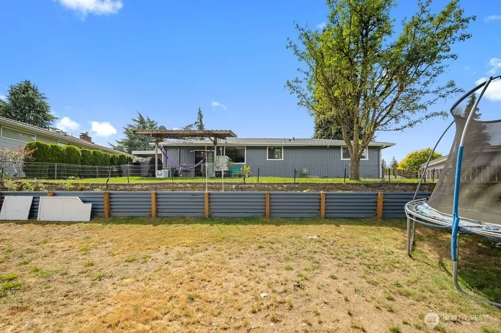 2406 24th Street Renton WA 98056