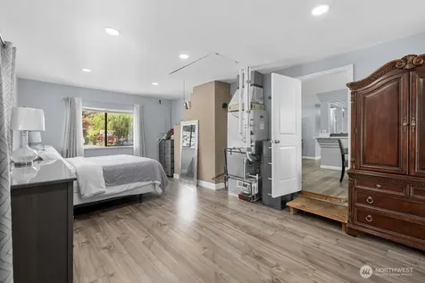 2406 24th Street Renton WA 98056