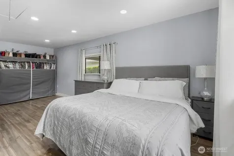 2406 24th Street Renton WA 98056