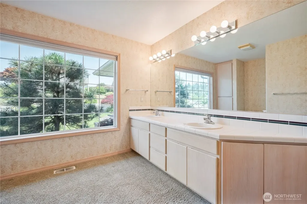 11 View Ridge Circle Longview WA 98632