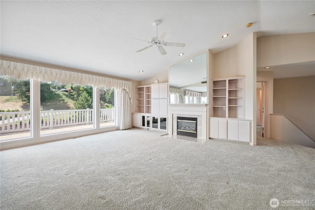 11 View Ridge Circle Longview WA 98632