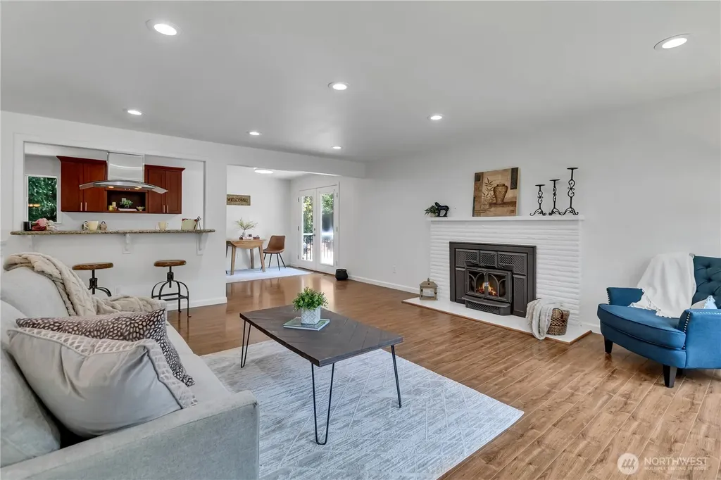 18415 9th Street E Lake Tapps WA 98391