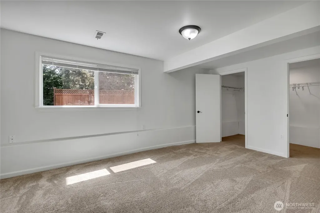 18415 9th Street E Lake Tapps WA 98391
