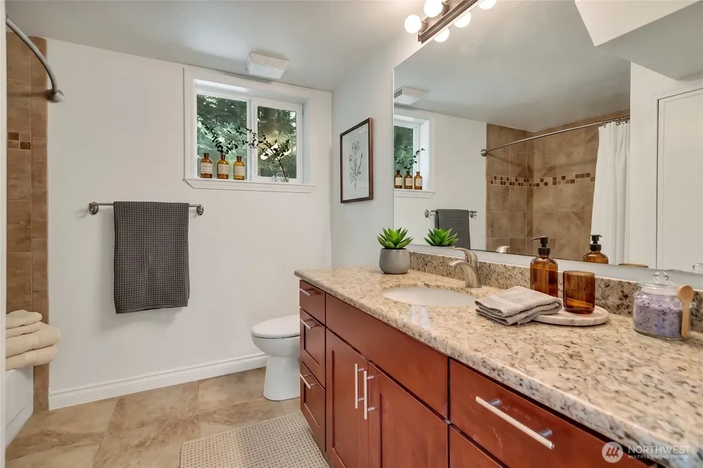18415 9th Street E Lake Tapps WA 98391