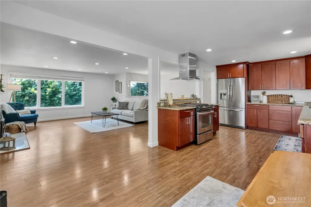 18415 9th Street E Lake Tapps WA 98391