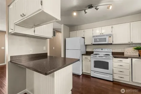 814 11th Street NE East Wenatchee WA 98802