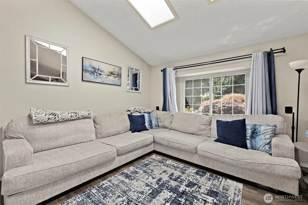 2522 230th Avenue NE Sammamish WA 98074