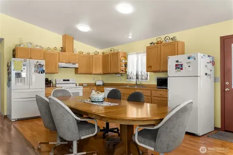 702 Shady Lane Omak WA 98841