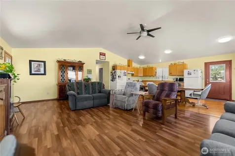 702 Shady Lane Omak WA 98841