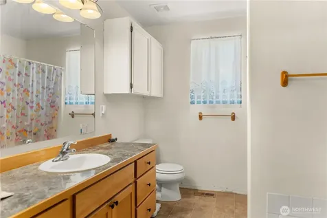 702 Shady Lane Omak WA 98841