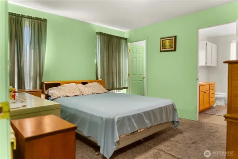 702 Shady Lane Omak WA 98841