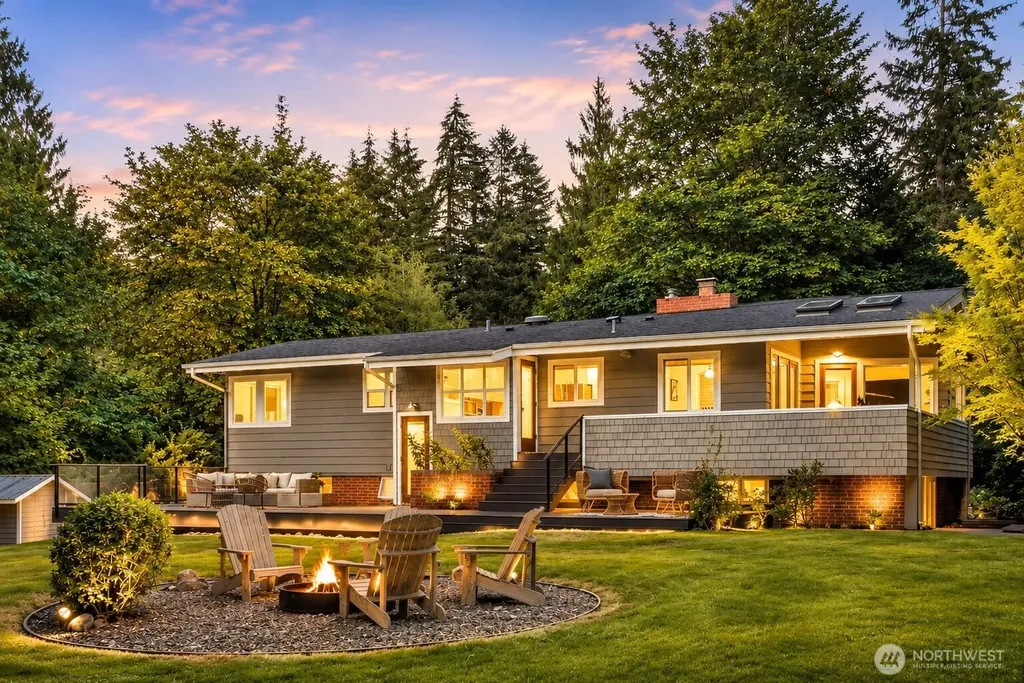 2809 238th Avenue SE Sammamish WA 98075