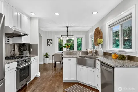 2809 238th Avenue SE Sammamish WA 98075