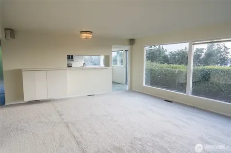 909 95th Avenue NE Bellevue WA 98004