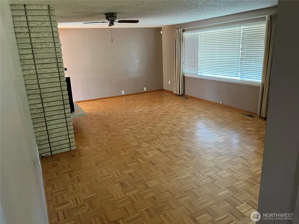 1605 126th Street SE Everett WA 98208